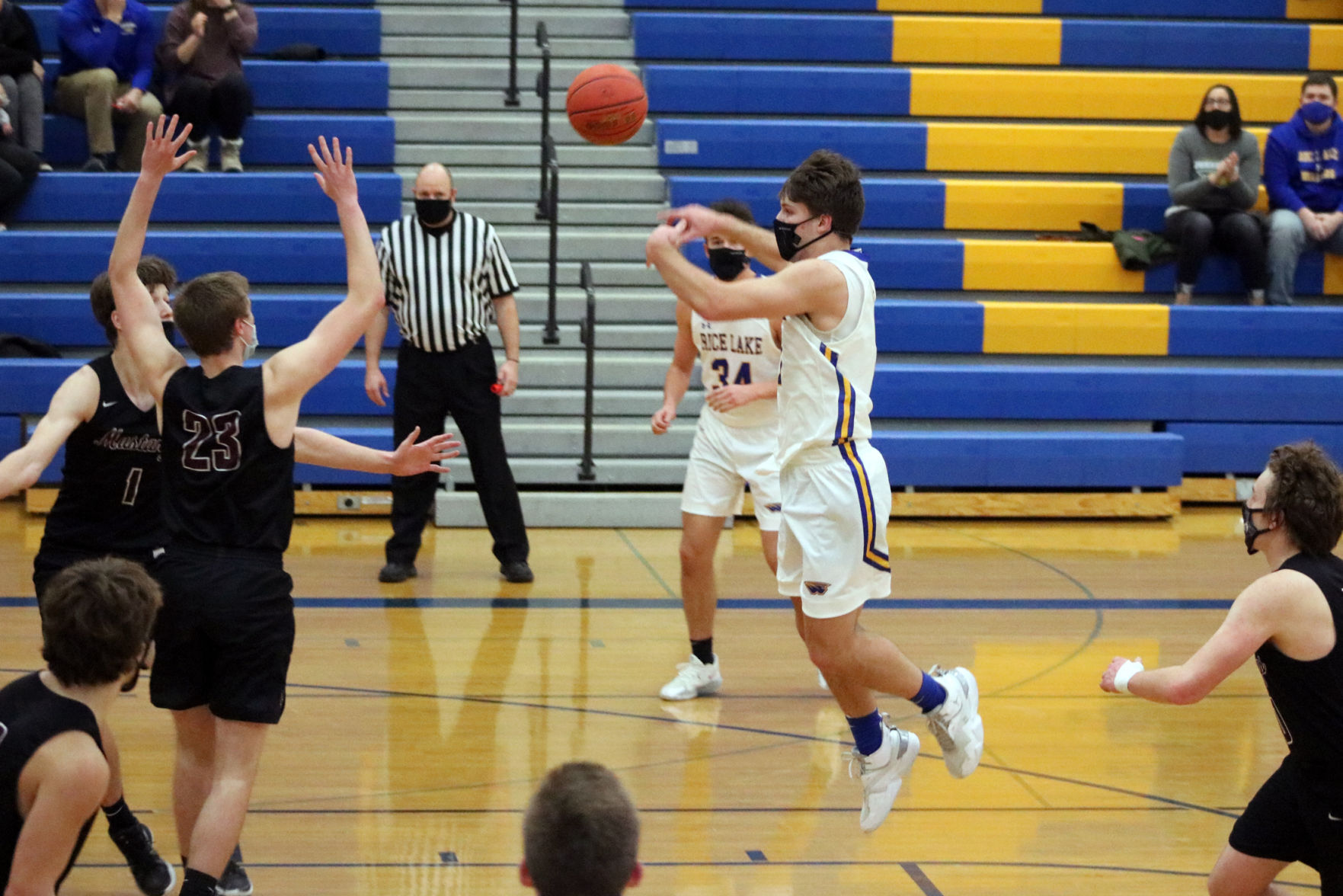 Rice Lake boys basketball vs. Menomonie 1-22-21